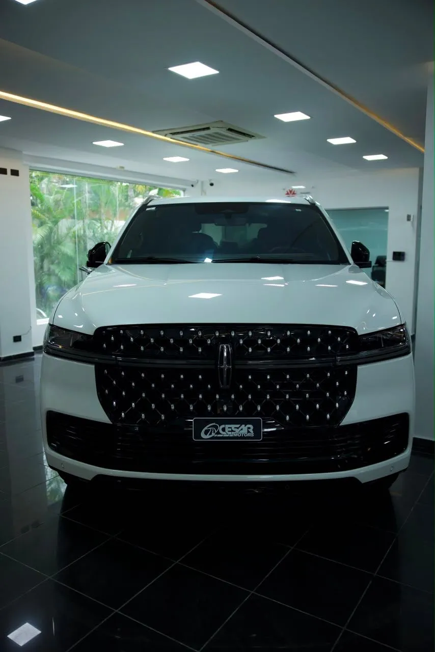 2025 Lincoln Navigator Black Label