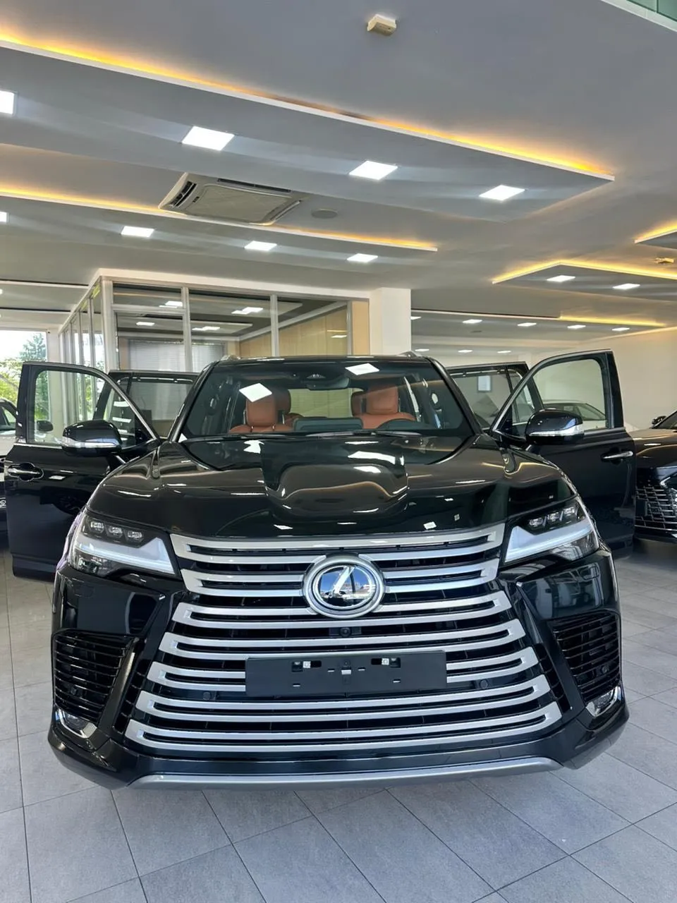 2027 Lexus LX 700 Hybrid VIP