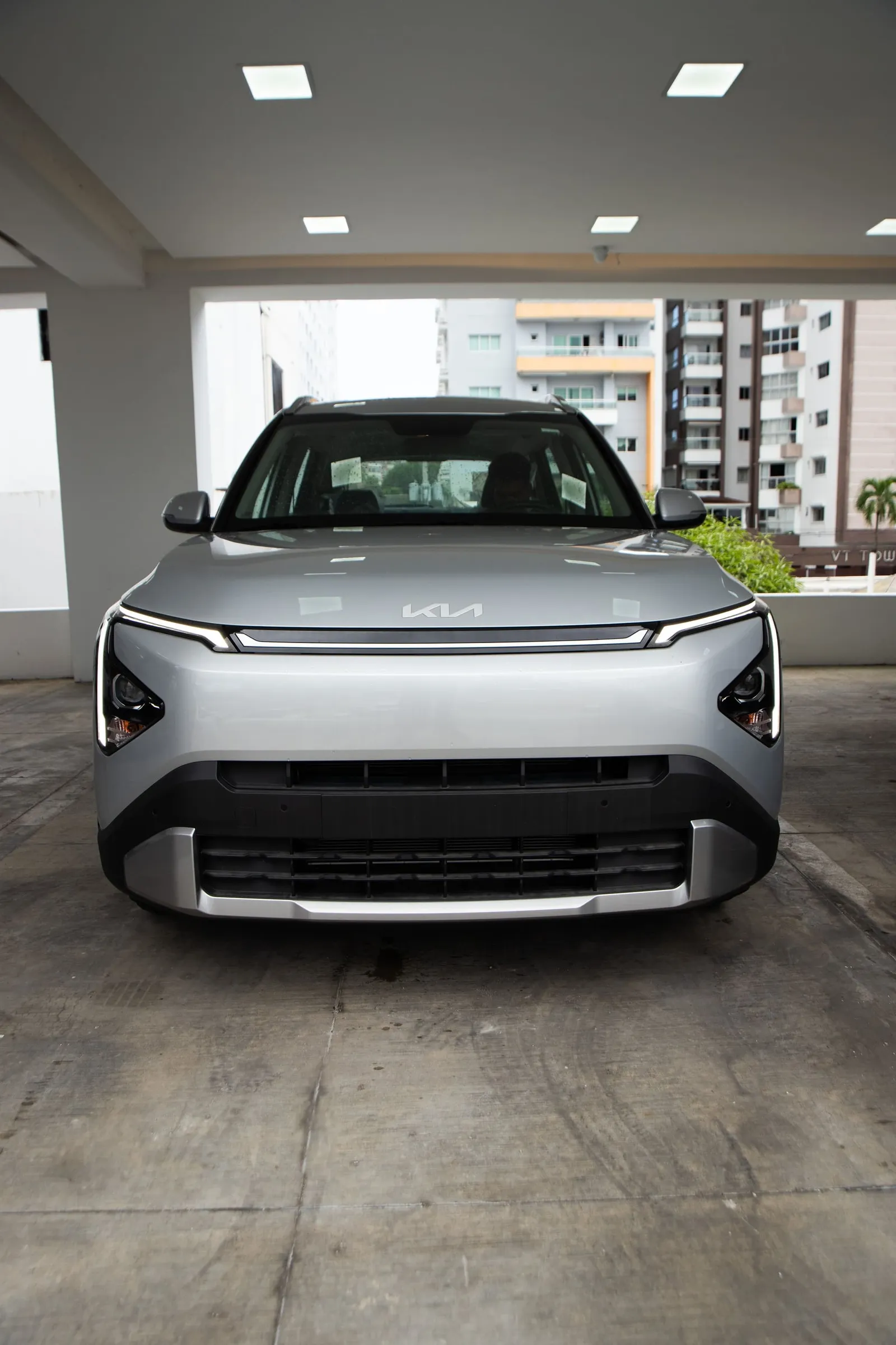2027 Kia Carens