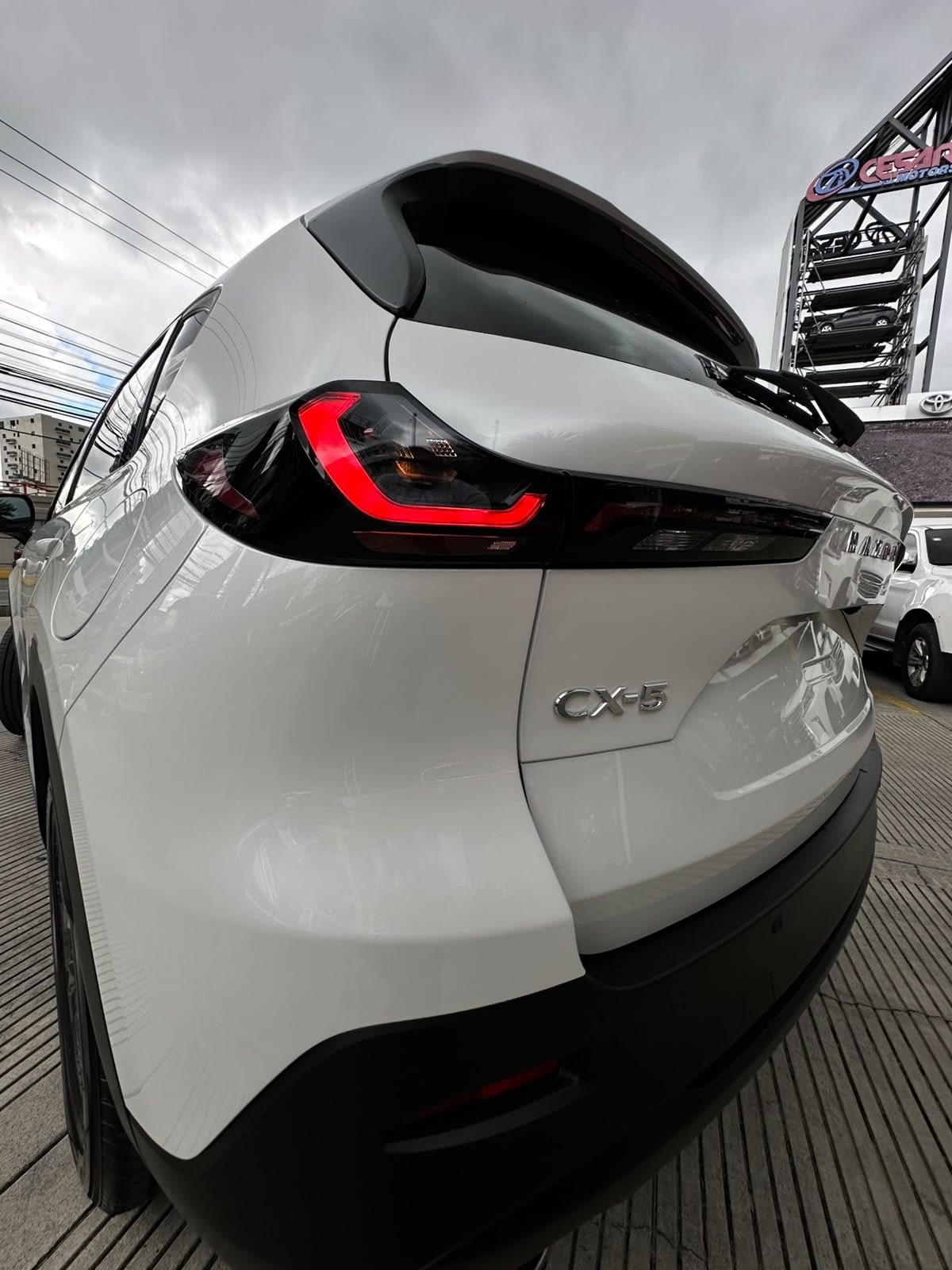 2027 Mazda CX-5 — foto 4