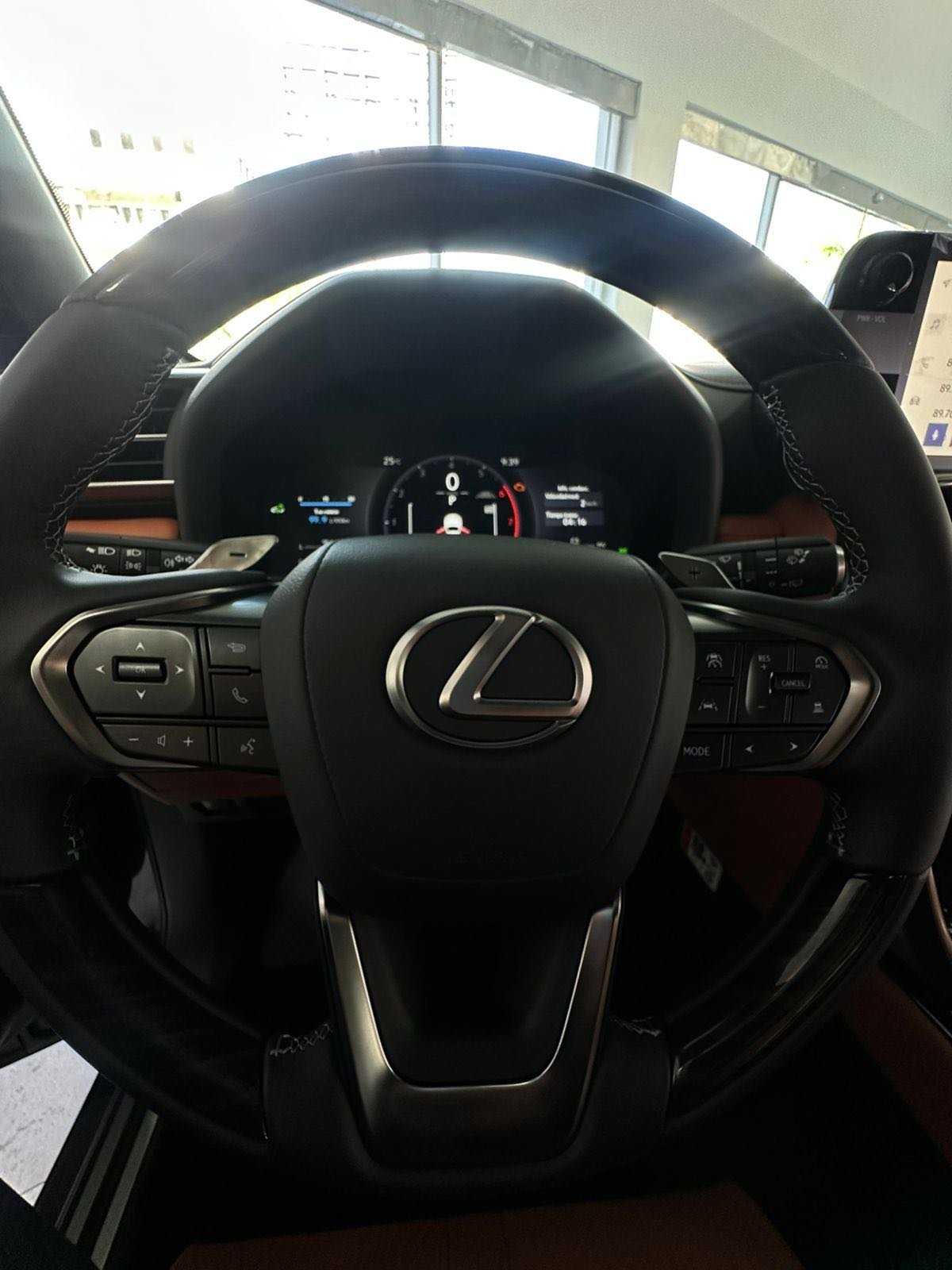 2027 Lexus LX — foto 23