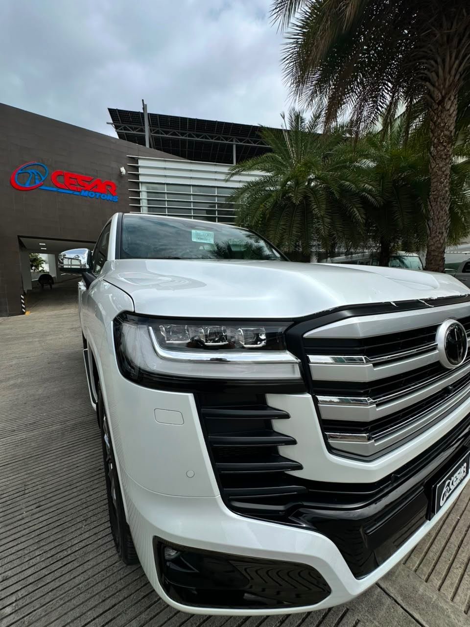 2027 Toyota Land Cruiser — foto 6