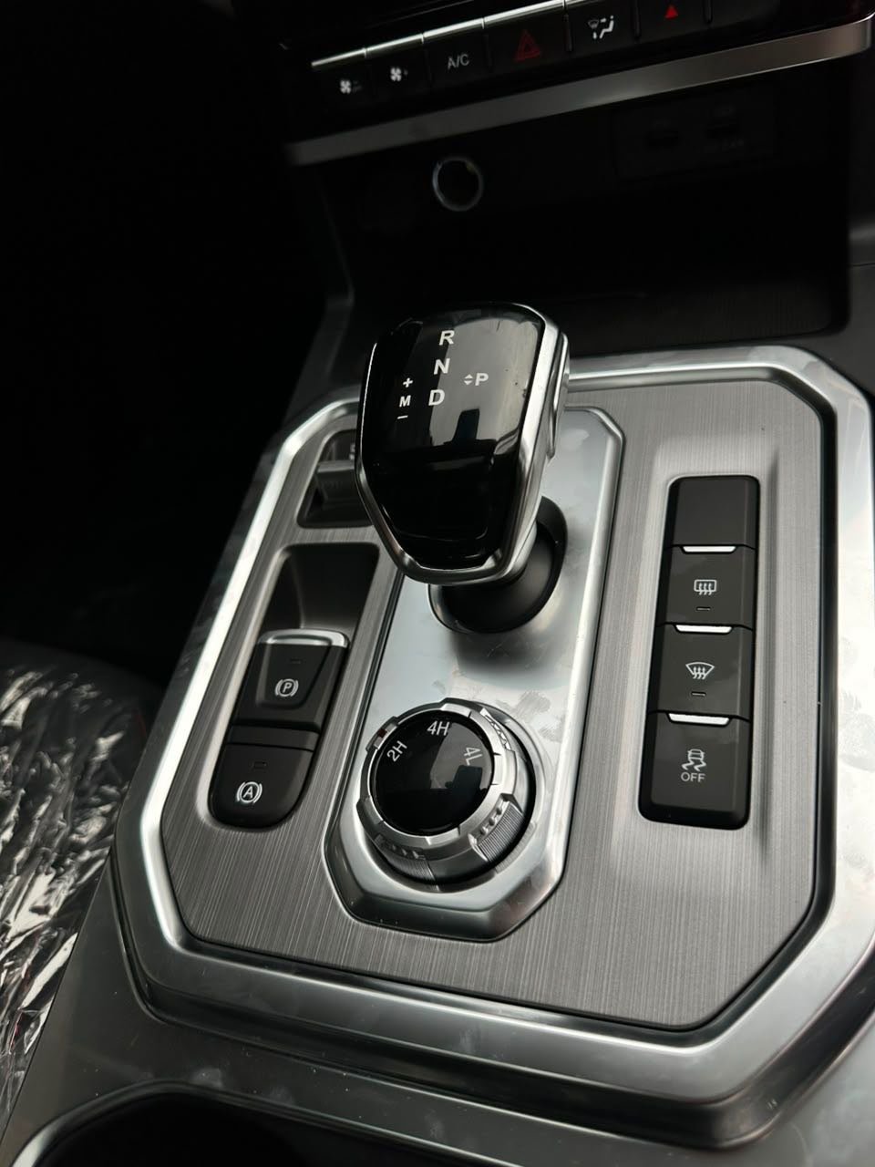 2027 JAC T9 — foto 7