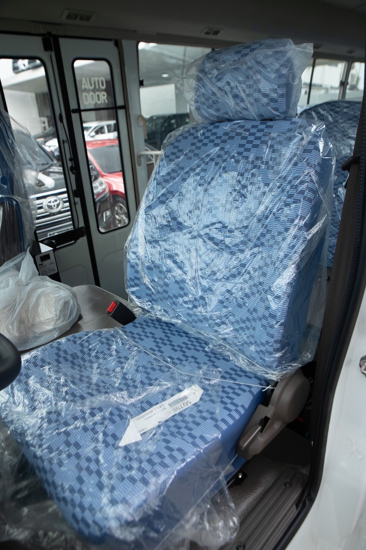 2027 Mitsubishi Fuso Rosa — foto 5