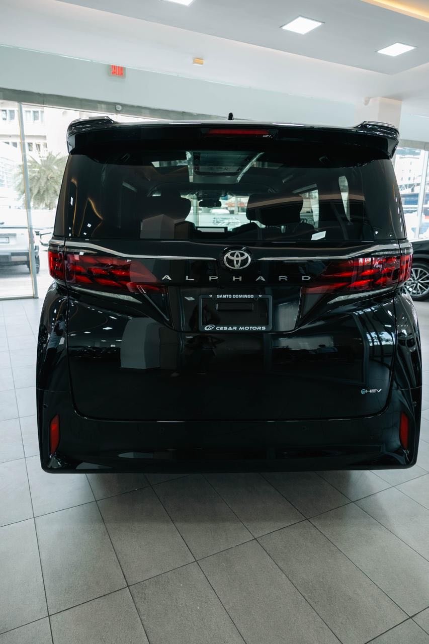2026 Toyota Alphard — foto 9