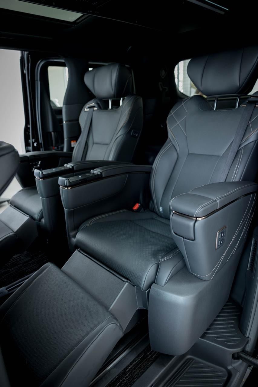 2026 Toyota Alphard — foto 14