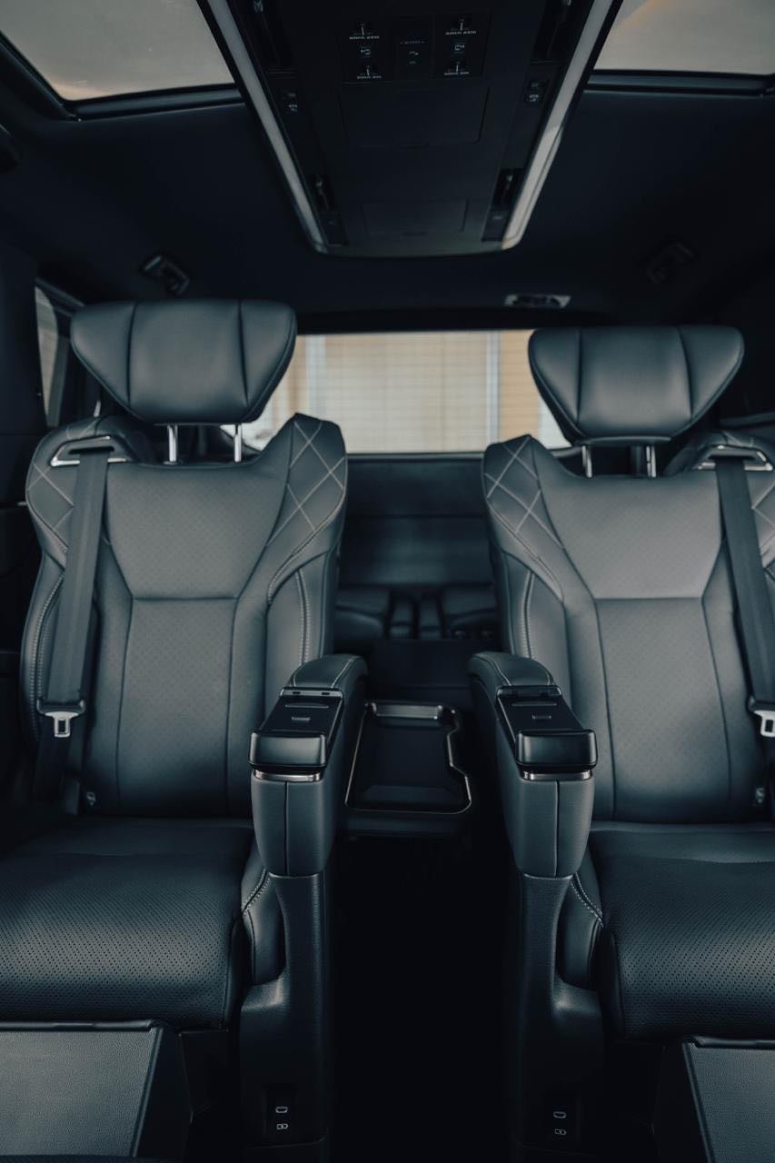 2026 Toyota Alphard — foto 15