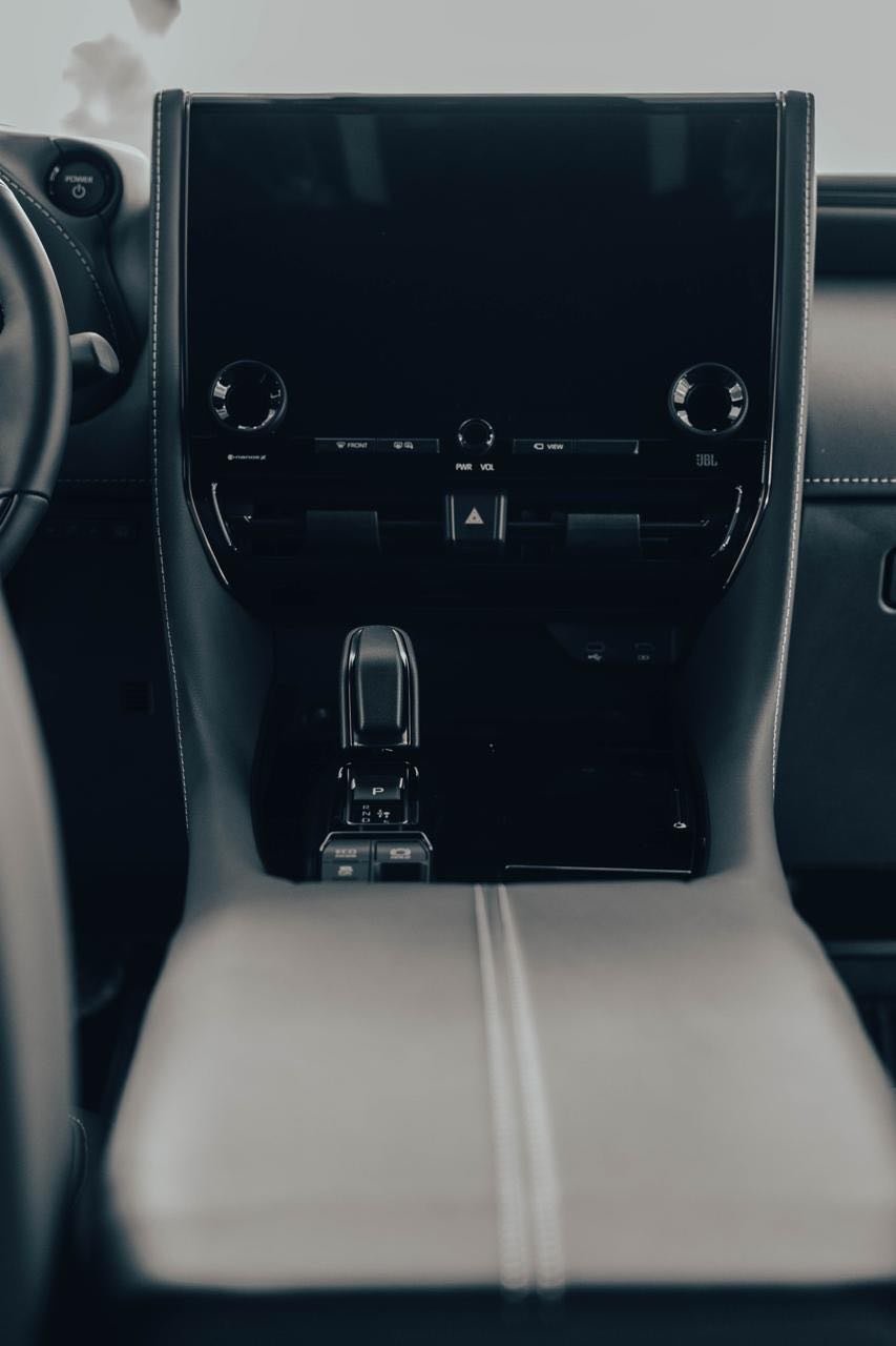 2026 Toyota Alphard — foto 25