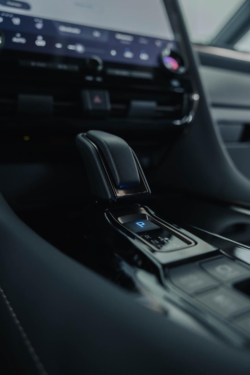 2026 Toyota Alphard — foto 3