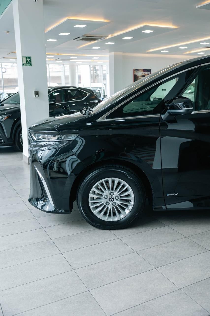 2026 Toyota Alphard — foto 5