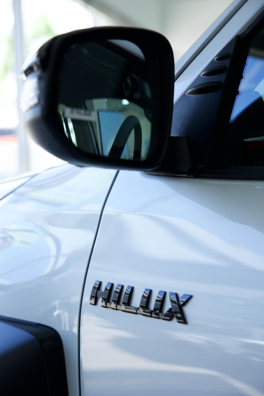 2027 Toyota Hilux — foto 8