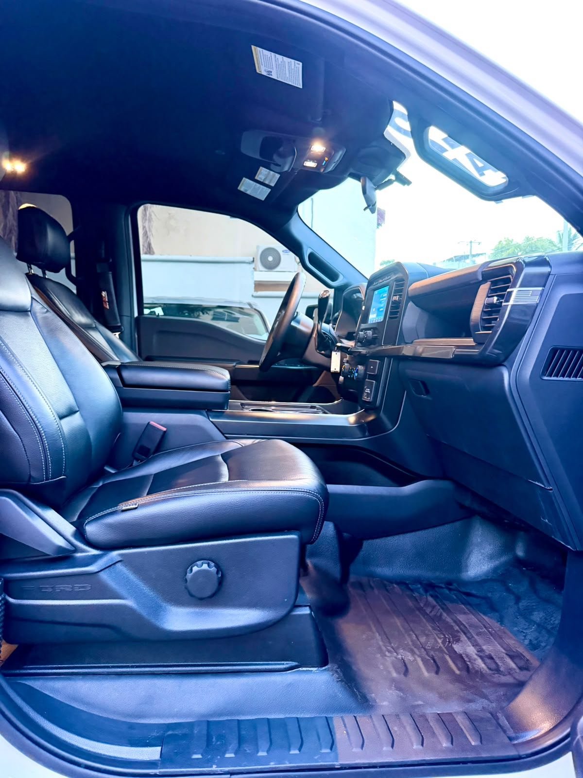 2022 Ford F-150 — foto 11